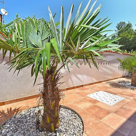 Mit Privatpool Fuer 8 Personen Ca 134 Qm In Pula-fondole, Istrien Istrische Riviera Valbandon